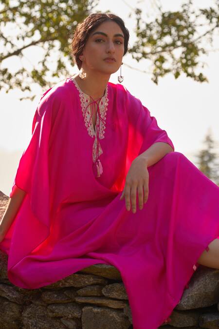 Archana Shah Pink Silk Embroidery Round Neck Scarlet Thread Kaftan Online at Aza Fashions Archana Shah_Pink Silk Embroidery Round Neck Scarlet Thread Kaftan _Online_at_Aza_Fashions