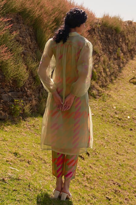 Archana Shah Prairie Thread Work Organza Top Pant Set