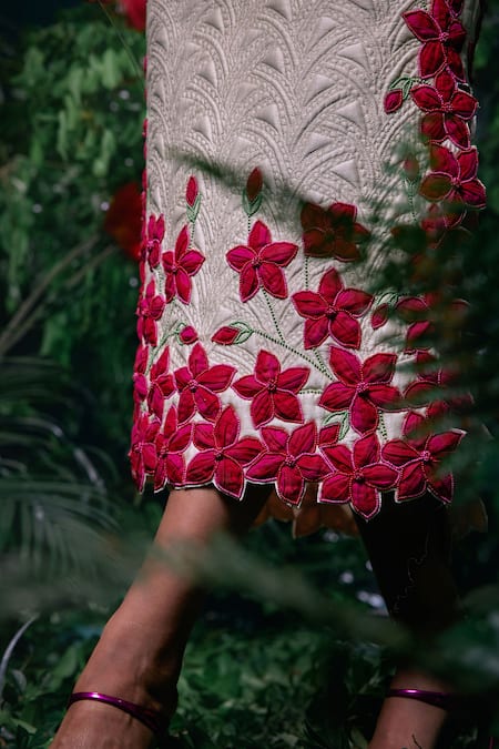 Chandrima_Ivory Chanderi Applique Embroidered Floral Work Quilted Skirt _Online_at_Aza_Fashions