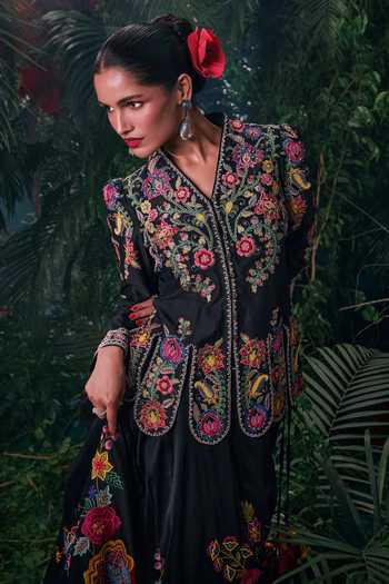 Chandrima Black Chanderi, Cotton Beads, Embroidery V-neck Threadwork And Jacket Online at Aza Fashions Chandrima_Black Chanderi, Cotton Beads, Embroidery V-neck Threadwork And Jacket _Online_at_Aza_Fashions