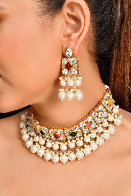 Ishhaara White Pearls, Diamonds, Stones Kundan Embellished Choker Necklace Set Online at Aza Fashions Ishhaara_White Pearls, Diamonds, Stones Kundan Embellished Choker Necklace Set _Online_at_Aza_Fashions