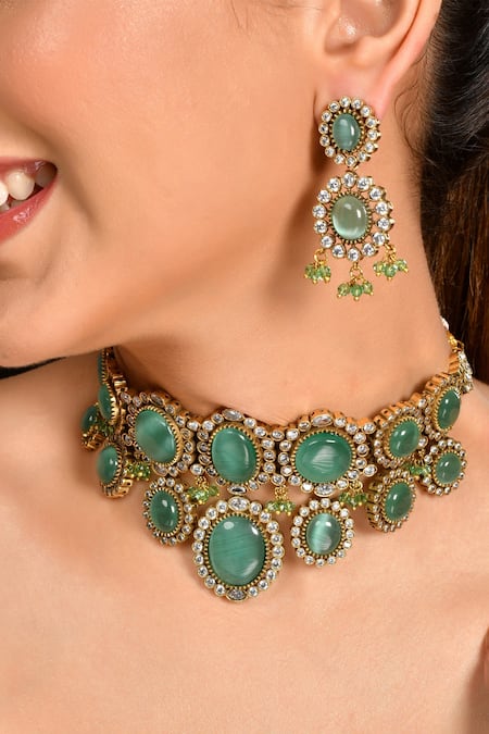 Ishhaara_Green Diamonds, Stones Geometric Cut Work Choker Necklace Set _Online_at_Aza_Fashions