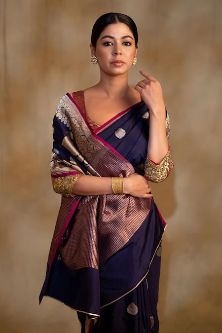 Priyanka Raajiv_Blue Silk Embroidery Arshiya Floral And Butis Pattern Saree With Unstitched Blouse _at_Aza_Fashions