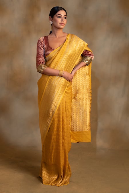Priyanka Raajiv Yellow Silk, Gudi Pattidaar Pattern Banarasi Saree With Unstitched Blouse Online at Aza Fashions Priyanka Raajiv_Yellow Silk, Gudi Pattidaar Pattern Banarasi Saree With Unstitched Blouse _Online_at_Aza_Fashions