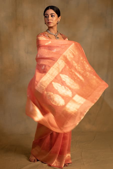 Priyanka Raajiv_Pink Linen, Silk Organza Karva Floral Pattern Saree With Unstitched Blouse_Online_at_Aza_Fashions