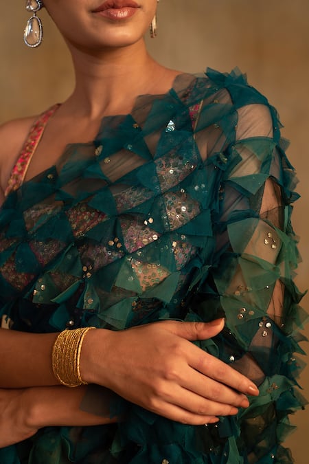 Priyanka Raajiv Green Tulle, Silk Sequins Pihu Prism Tassel Embellished Saree at Aza Fashions Priyanka Raajiv_Green Tulle, Silk Sequins Pihu Prism Tassel Embellished Saree _at_Aza_Fashions