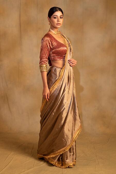 Priyanka Raajiv_Silver Silk, Saptami Zardozi Flora Palla Saree With Unstitched Blouse Piece _Online_at_Aza_Fashions
