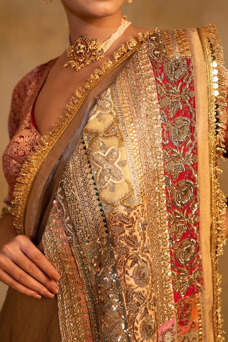 Shop_Priyanka Raajiv_Silver Silk, Saptami Zardozi Flora Palla Saree With Unstitched Blouse Piece _Online_at_Aza_Fashions