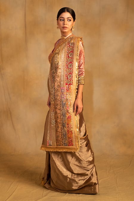 Priyanka Raajiv_Silver Silk, Saptami Zardozi Flora Palla Saree With Unstitched Blouse Piece _at_Aza_Fashions