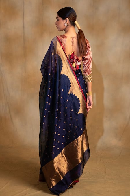 Shop_Priyanka Raajiv_Blue Silk, Sora Reverse Scallop Border Saree With Unstitched Blouse Piece _at_Aza_Fashions