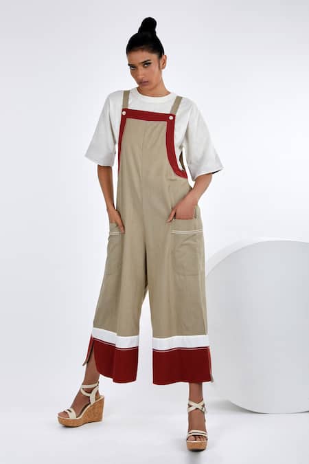 Shop Madder Much Grey Handloom Cotton Square , Round O Hara Toasted Jumper And Top Set Online at Aza Fashions Shop_Madder Much_Grey Handloom Cotton Square , Round O Hara Toasted Jumper And Top Set _Online_at_Aza_Fashions