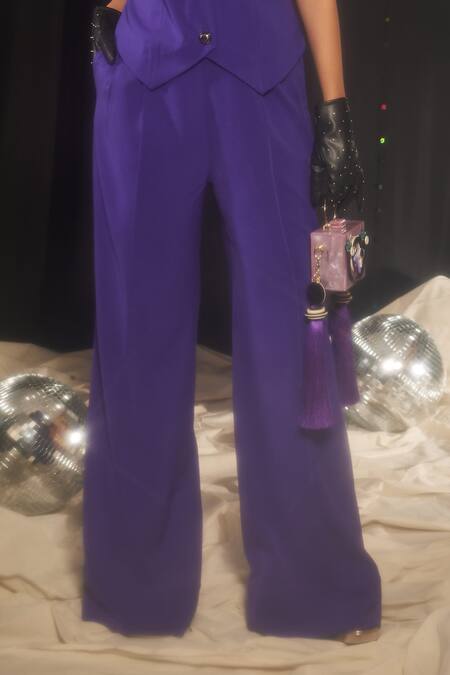 Sonam Parmar Jhawar_Purple Georgette V-neck Ezra Sleeveless Waistcoat And Pant Set_Online_at_Aza_Fashions