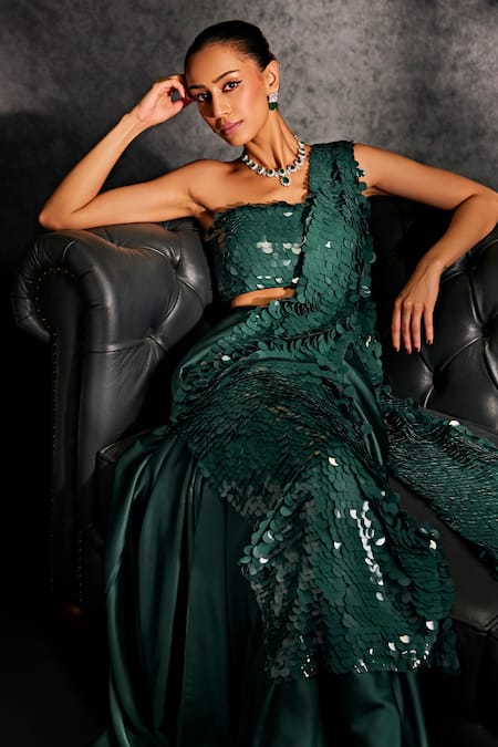 Studio22 By Pulkita Arora Bajaj Green Satin Sequins Splendour Embellished Pre-draped Saree With Blouse at Aza Fashions Studio22 By Pulkita Arora Bajaj_Green Satin Sequins Splendour Embellished Pre-draped Saree With Blouse _at_Aza_Fashions