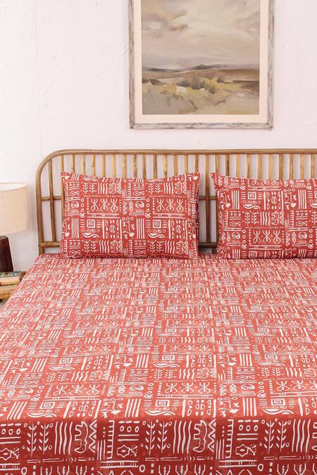 Shop House This Red 100% Cotton Printed Gamathi Double Bed Set at Aza Fashions Shop_House This_Red 100% Cotton Printed Gamathi Double Bed Set_at_Aza_Fashions