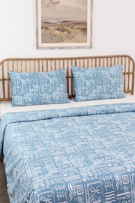 Shop House This Blue 100% Cotton Printed Gamathi Double Bed Set Online at Aza Fashions Shop_House This_Blue 100% Cotton Printed Gamathi Double Bed Set_Online_at_Aza_Fashions