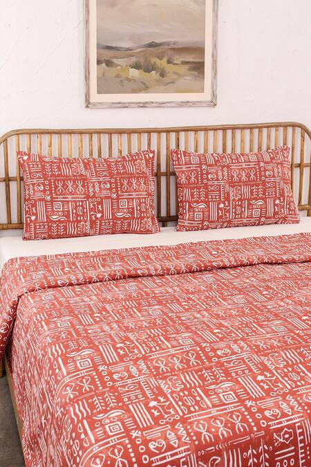 Shop House This Red 100% Cotton Printed Gamathi Double Bed Set Online at Aza Fashions Shop_House This_Red 100% Cotton Printed Gamathi Double Bed Set_Online_at_Aza_Fashions