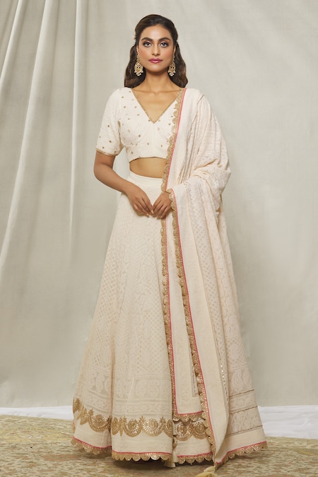 Alaya Advani Off White Georgette Embroidered Gota V Neck Chikankari Lehenga Set 