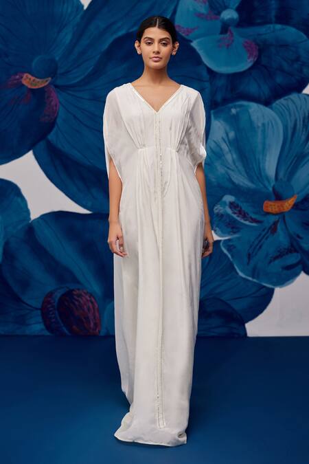 Buy_Zoon_Off White Muslin Sequins V-neck Embellished Kaftan _Online_at_Aza_Fashions