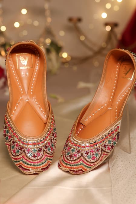 House Of Vian Suhani Mirror Embroidered Juttis