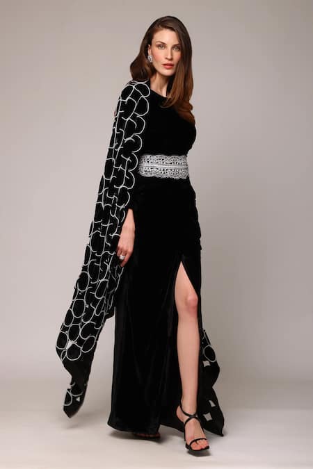 Buy_Studio22 By Pulkita Arora Bajaj_Black Moonlit Night Spherical Moti Embellished Shawl 