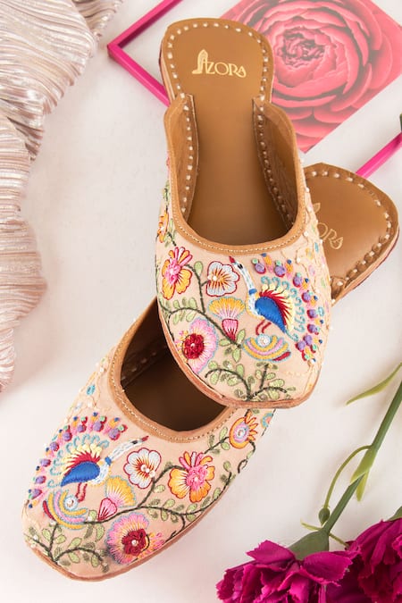 Azora Gulmohar Thread Embroidered Juttis 