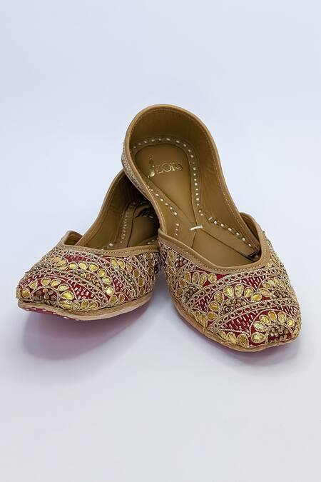Azora Rooh Gota Embroidered Juttis 