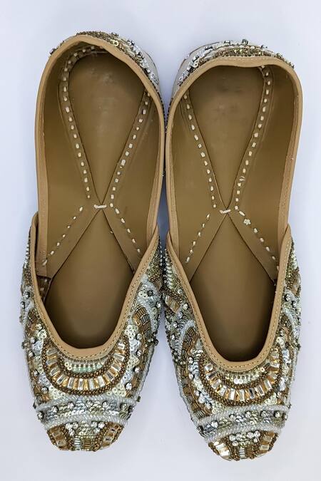 Buy_Azora_Gold Stone Metallic Cutdana Embellished Juttis 