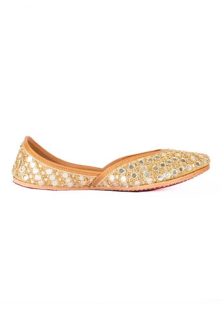 Azora_Beige Sheesh Embroidered Juttis _Online_at_Aza_Fashions