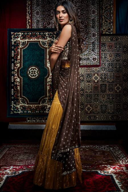 Shop Salian By Anushree Yellow Modal Satin Round Foil Printed Sharara Set at Aza Fashions Shop_Salian By Anushree_Yellow Modal Satin Round Foil Printed Sharara Set_at_Aza_Fashions