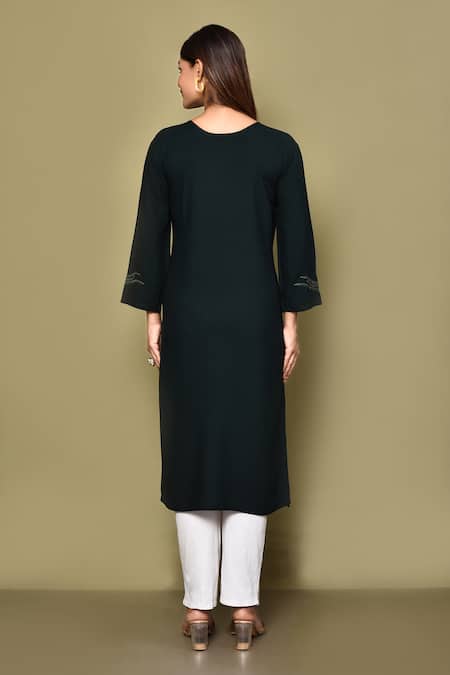 Shop_Samyukta Singhania_Green Rayon Embroidery Round Neck Wave Pattern Kurta _at_Aza_Fashions
