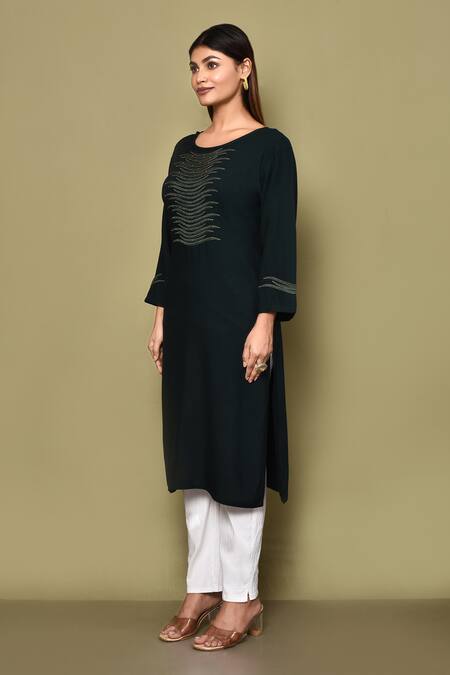 Shop_Samyukta Singhania_Green Rayon Embroidery Round Neck Wave Pattern Kurta _Online_at_Aza_Fashions
