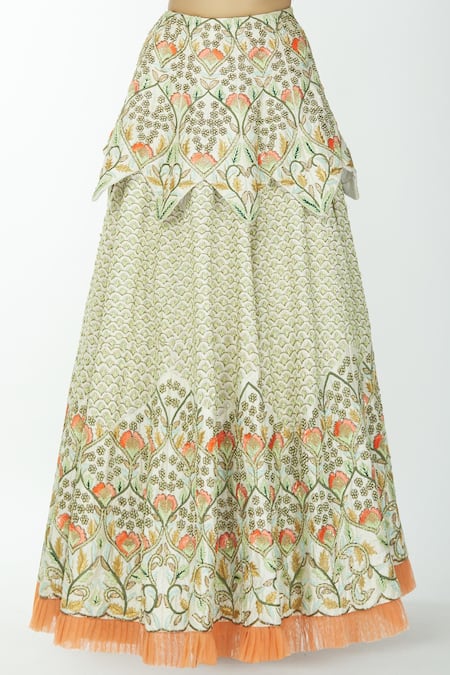 Buy Neha Mehta Couture White Lucknowi Sweetheart Neck Bridal Lehenga Set Online at Aza Fashions Buy_Neha Mehta Couture_White Lucknowi Sweetheart Neck Bridal Lehenga Set _Online_at_Aza_Fashions