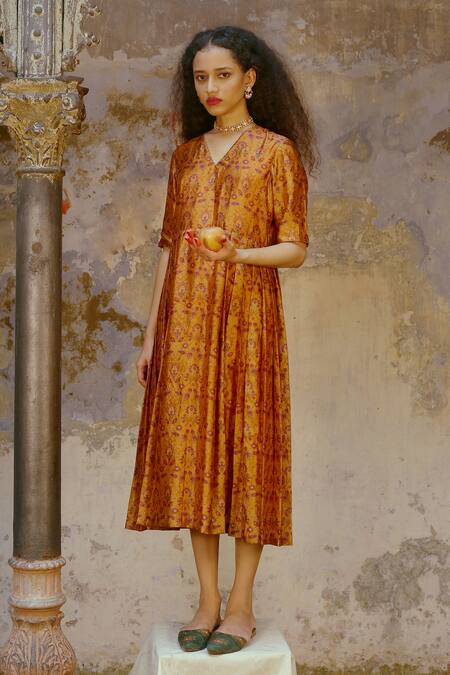 Chokhi Chorri Handwoven Silk Printed Dress 