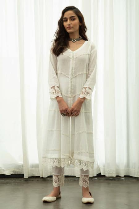 Roze Mahajabeen Cotton Embroidered Kurta 