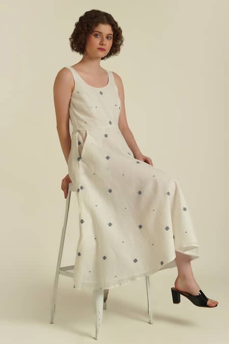 Buy_Indigo Dreams_Ivory Cotton Round Neck Royale Xlii Jamdani Woven Dress _Online_at_Aza_Fashions