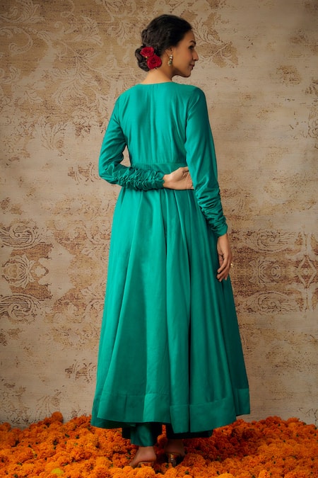 The Aarya Green Viscose, Organza, Chanderi Neckline Embroidered Angrakha Anarkali Set Online at Aza Fashions The Aarya_Green Viscose, Organza, Chanderi Neckline Embroidered Angrakha Anarkali Set _Online_at_Aza_Fashions