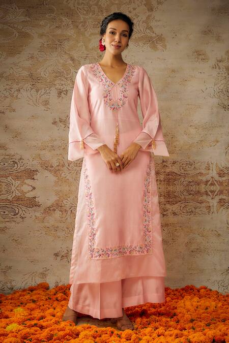 Shop_The Aarya_Peach Viscose, Chanderi Embroidery V-neck Floral Kurta Palazzo Set _Online_at_Aza_Fashions