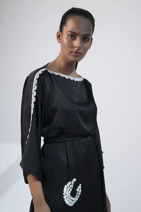 House Of Varada Black Satin Lace Round Neck Placement Hand Embroidered Dress With Belt Online at Aza Fashions House Of Varada_Black Satin Lace Round Neck Placement Hand Embroidered Dress With Belt _Online_at_Aza_Fashions