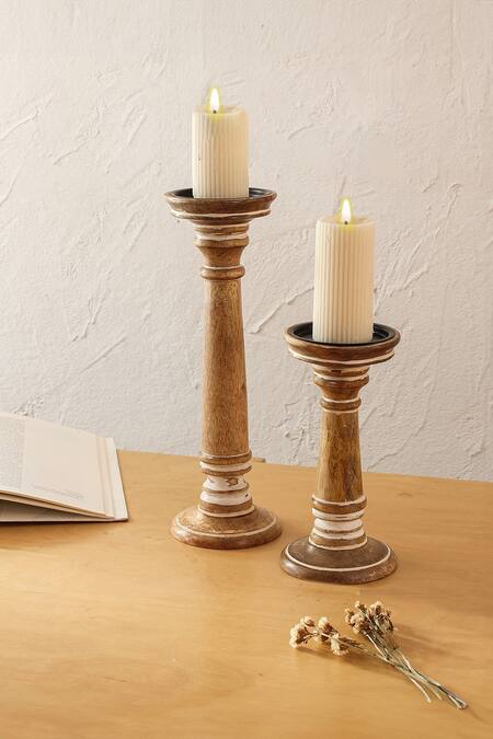 Candle holder hot sale runner