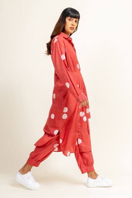 Doodlage Peach Upcycled Cotton Print Polka Dot Collared Neck Batik Tunic With Belt Online at Aza Fashions Doodlage_Peach Upcycled Cotton Print Polka Dot Collared Neck Batik Tunic With Belt _Online_at_Aza_Fashions