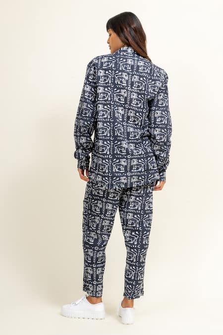 Shop_Doodlage_Black Cotton Collared Batik Lion Print Shirt With Pant _at_Aza_Fashions