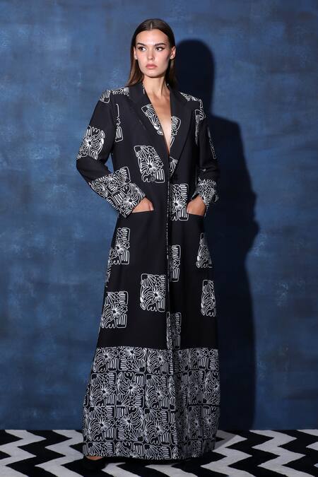 Shop Swatee Singh Black Crepe Applique Collared Long Overcoat Jacket Online at Aza Fashions Shop_Swatee Singh_Black Crepe Applique Collared Long Overcoat Jacket _Online_at_Aza_Fashions