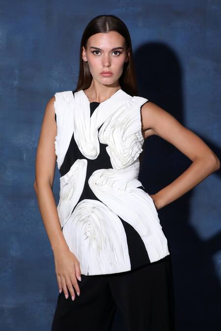 Swatee Singh_Black Crepe Textured Top And Flared Pant Set _at_Aza_Fashions