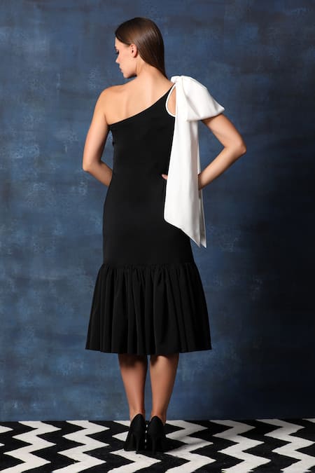 Shop Swatee Singh Black Crepe One Shoulder Bow Mania Dress at Aza Fashions Shop_Swatee Singh_Black Crepe One Shoulder Bow Mania Dress _at_Aza_Fashions