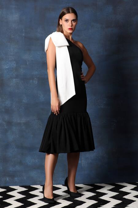 Buy Swatee Singh Black Crepe One Shoulder Bow Mania Dress Online at Aza Fashions Buy_Swatee Singh_Black Crepe One Shoulder Bow Mania Dress _Online_at_Aza_Fashions