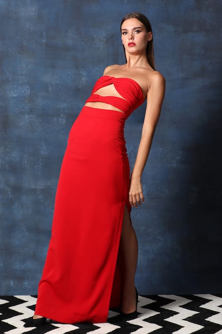 Swatee Singh_Red Crepe Off-shoulder Tube Knot Maxi Gown _at_Aza_Fashions