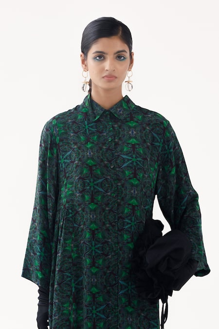 Yavi Green Crepe Collared Maria Kaleidoscope Print Dress Online at Aza Fashions Yavi_Green Crepe Collared Maria Kaleidoscope Print Dress _Online_at_Aza_Fashions