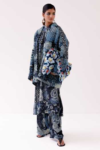 Buy Yavi Blue Cotton Collared Moly Floral Pattern Jacket Online at Aza Fashions Buy_Yavi_Blue Cotton Collared Moly Floral Pattern Jacket _Online_at_Aza_Fashions
