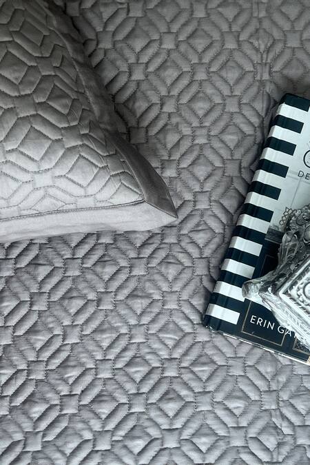 Sadyaska_Green 100% Cotton Tulum Quilted Reversible Bedspread Set_Online_at_Aza_Fashions