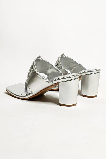 Buy_The Alter_Silver Solid Braided Kolhapuri Block Heels 